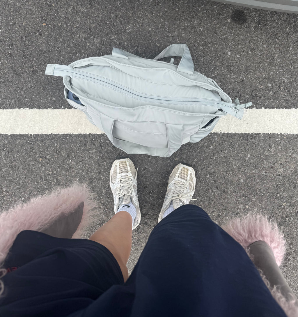 LOGO OVERNIGHT/WEEKEND BAG