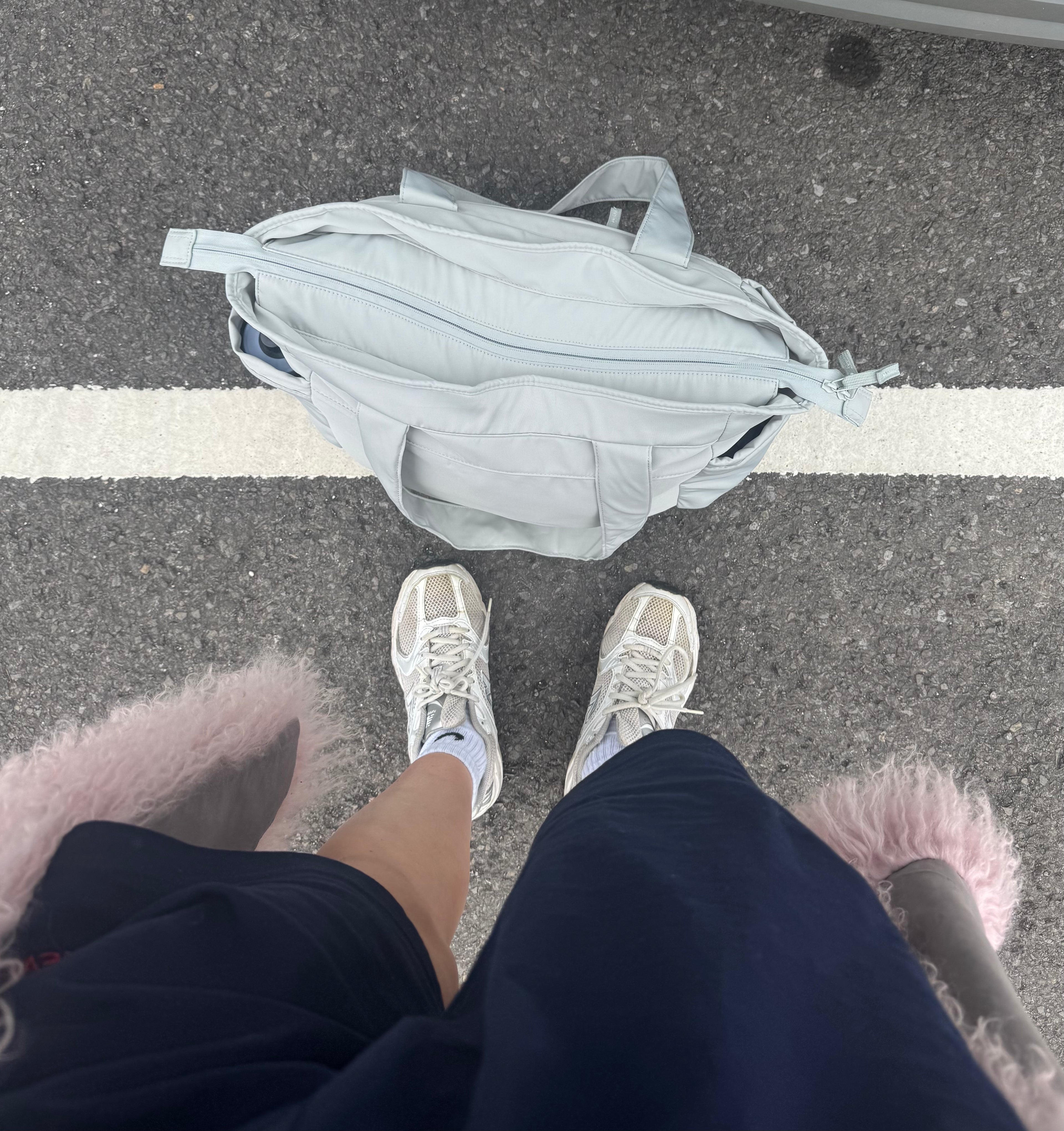 LOGO OVERNIGHT/WEEKEND BAG